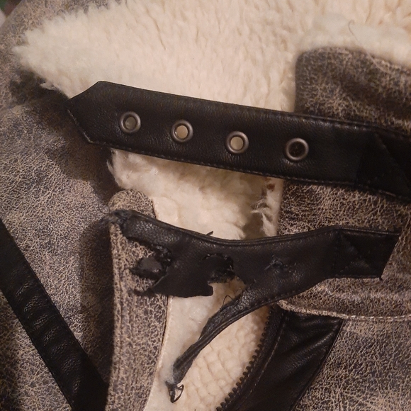 Men's coat - Picture 9 of 9